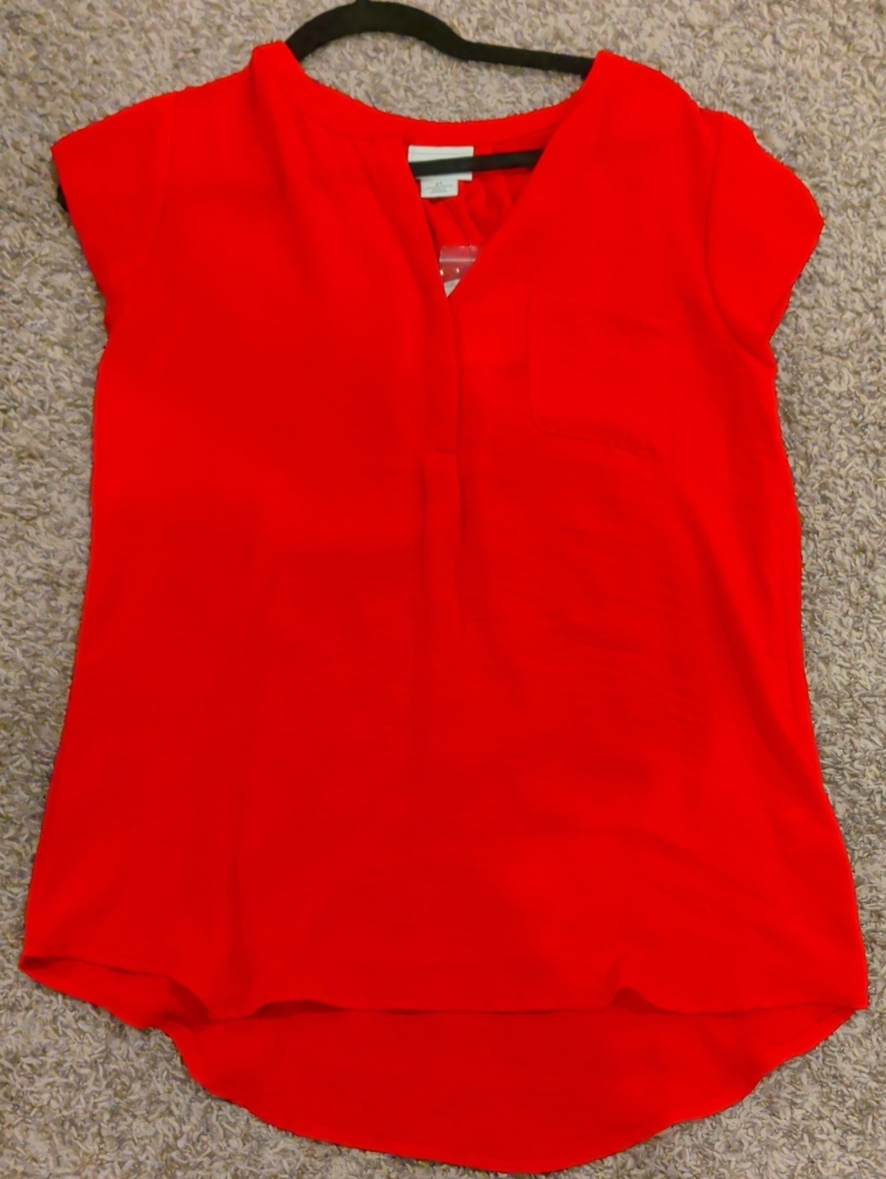 Liz Claiborne Red V-Neck Cap Sleeve Blouse